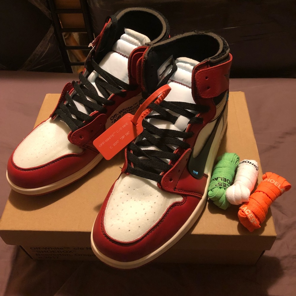 Off White x Air Jordan 1 Chicago size 11
